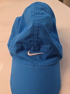 VintageY2k Nike Tailwind 7 Panel   Bright Blue Training Cap with White Swoosh